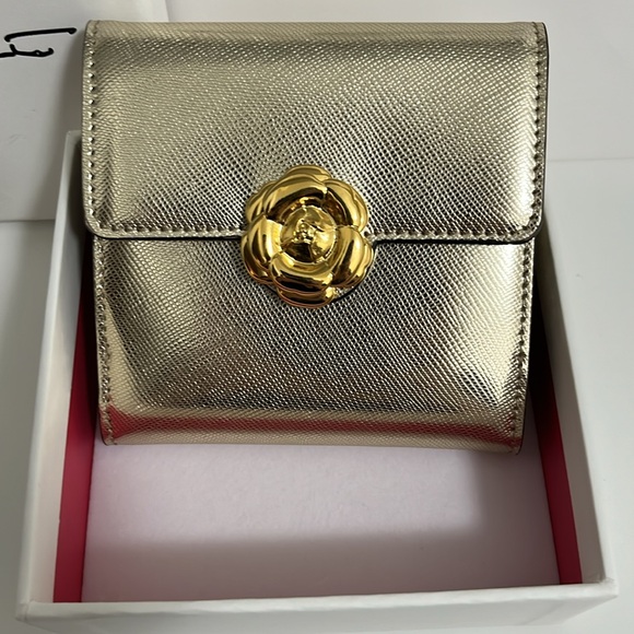 OSCAR DE LA RENTA Light French Wallet - Gold - NWT - Picture 4 of 11